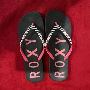 Roxy flip flops